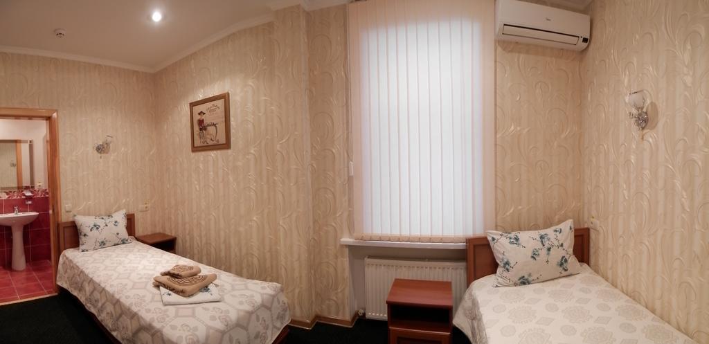 Atrium Hotel Melitopol Room photo