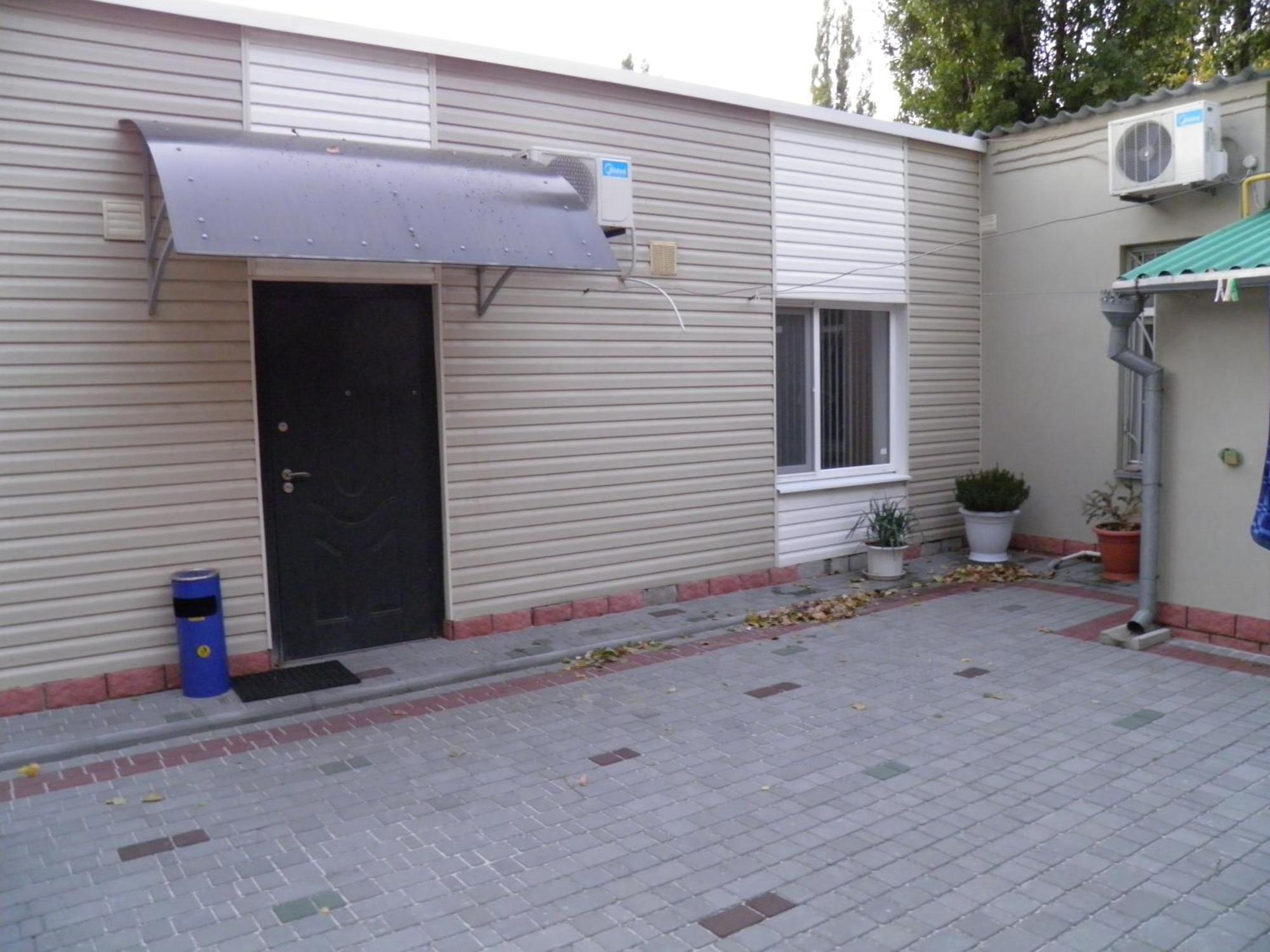 Atrium Hotel Melitopol Exterior photo